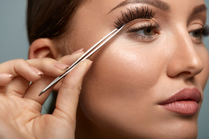 The Ultimate Guide for Perfect Strip Lash Application