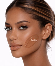 Load image into Gallery viewer, SYDONI HYDRA MATTE SOFT MATTE LIQUID FOUNDATION – Hydration Meets Matte Perfection 1.1 FL. OZ. 24 SHADES