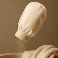Load image into Gallery viewer, EXFOLIATING SILK BATH GLOVE