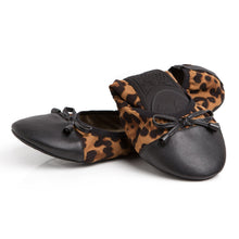 Load image into Gallery viewer, Premium Leopard Flats