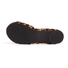 Load image into Gallery viewer, Premium Leopard Flats
