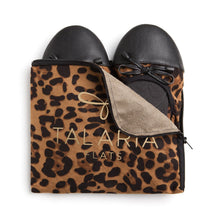 Load image into Gallery viewer, Premium Leopard Flats