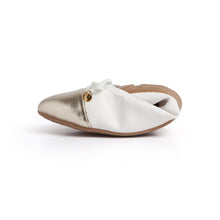 Load image into Gallery viewer, Premium White Flats